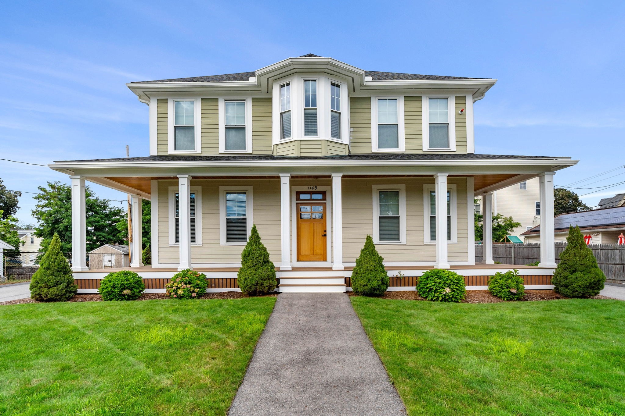 1149 Middlesex St, Lowell, MA 01851