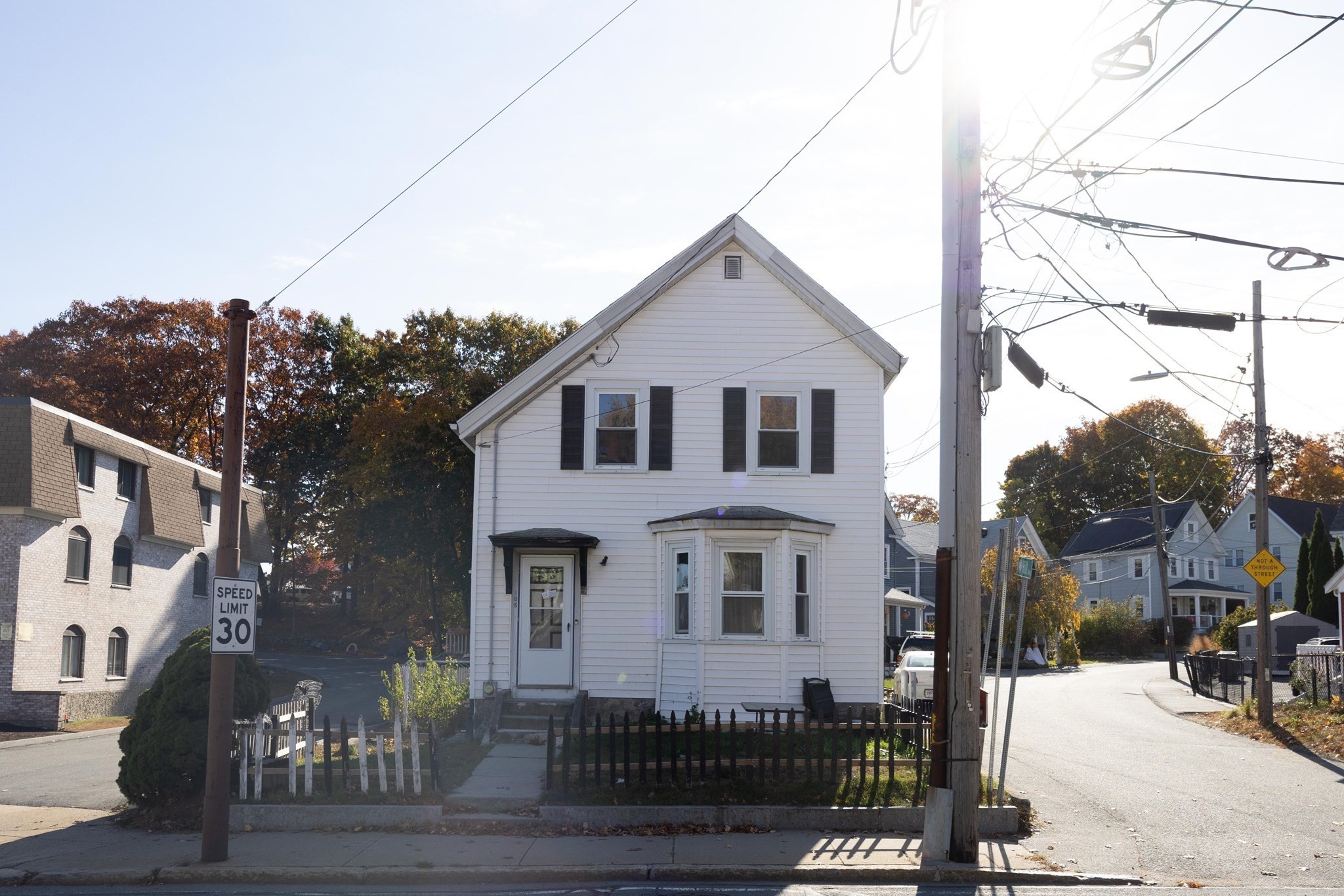 108 High St, Dedham, MA 02026