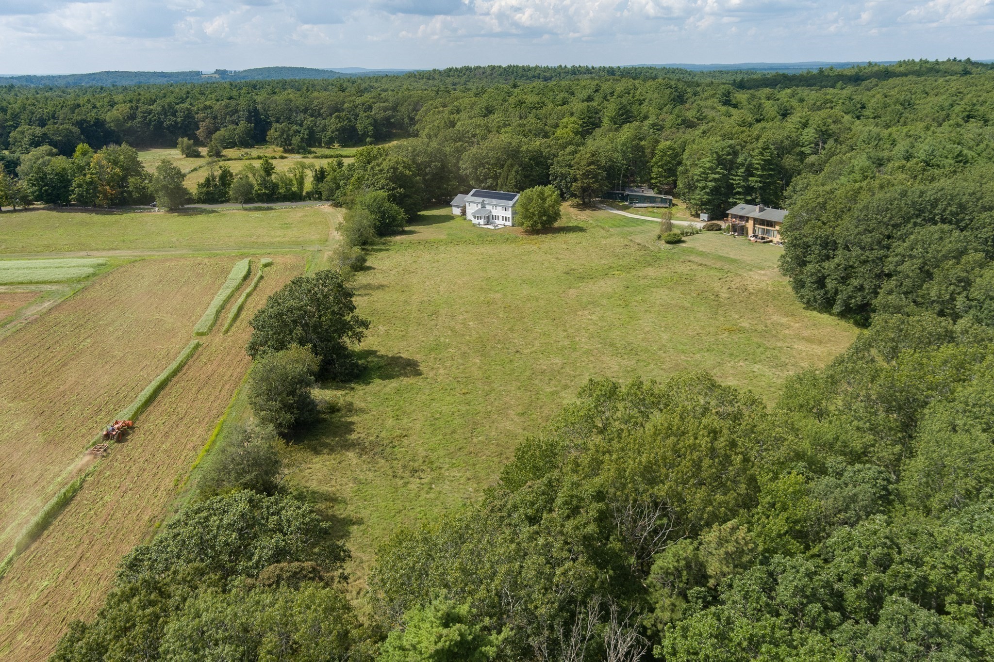 49 Powisset St, Dover, MA 02030