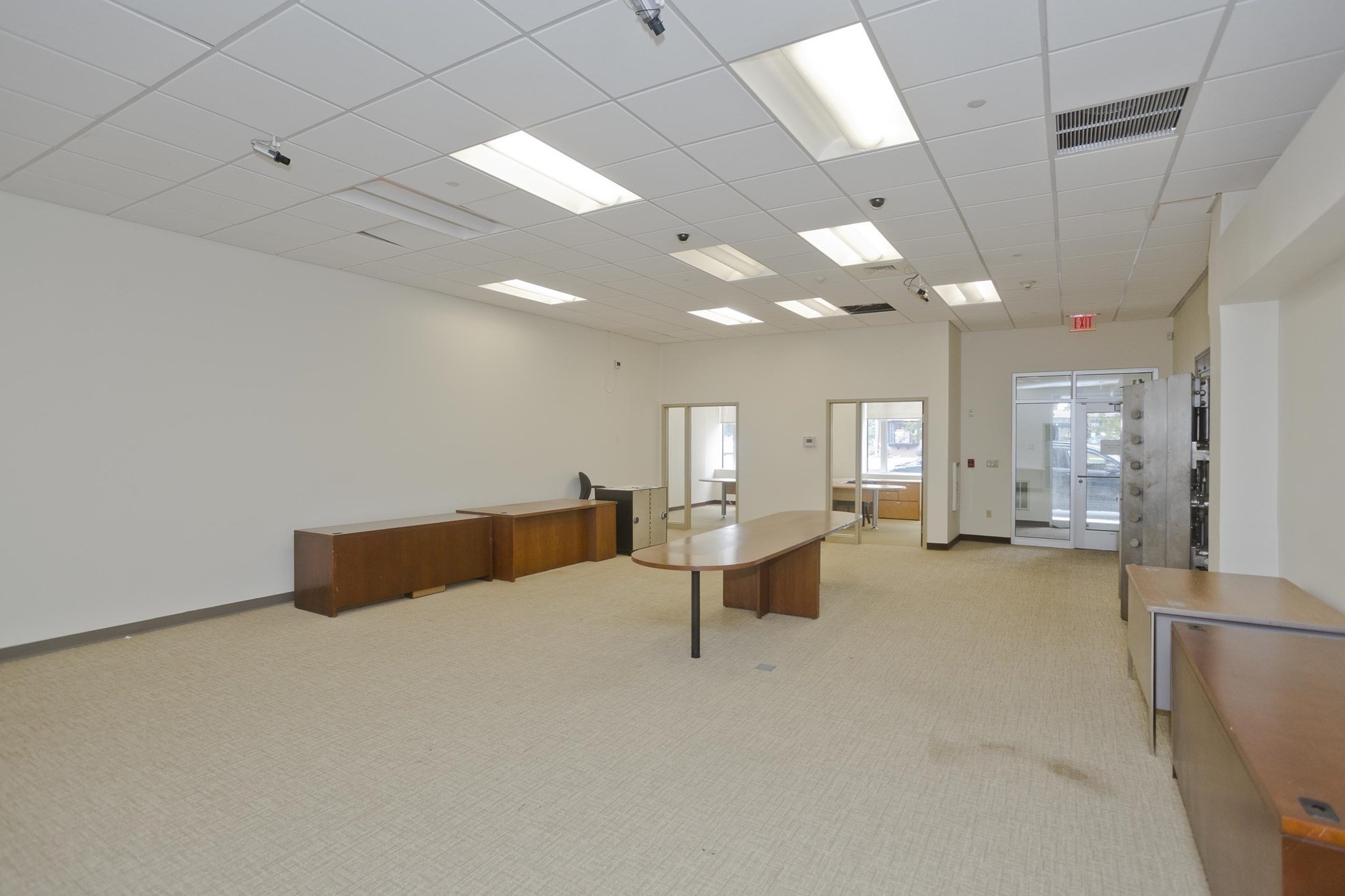 10 Central St, West Springfield, MA 01089 - Image 8