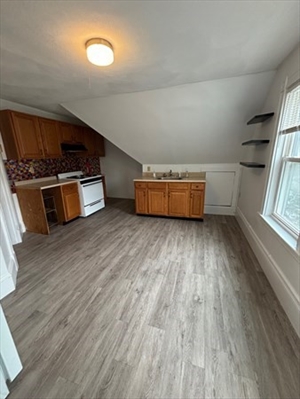 37 Almont Street, Apt 3