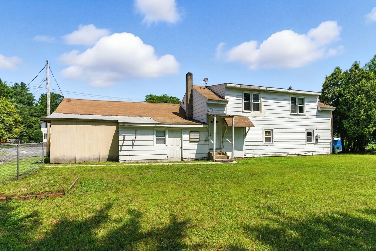 362 E State St, Granby, MA 01033 - Image 4