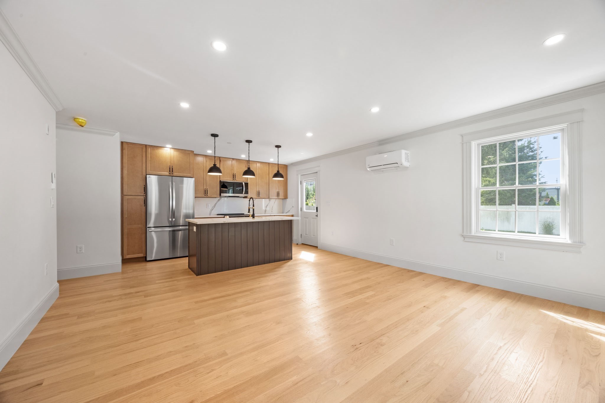 9 Swan Street Unit 3, Beverly, MA 01915 - Image 2