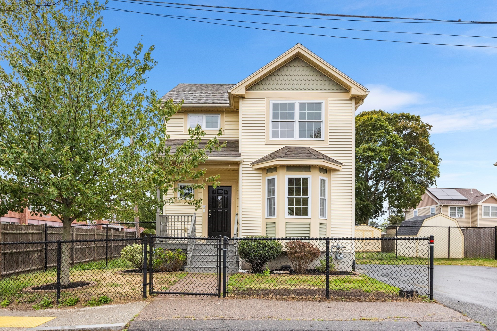 15 Orange Ct, Lynn, MA 01902