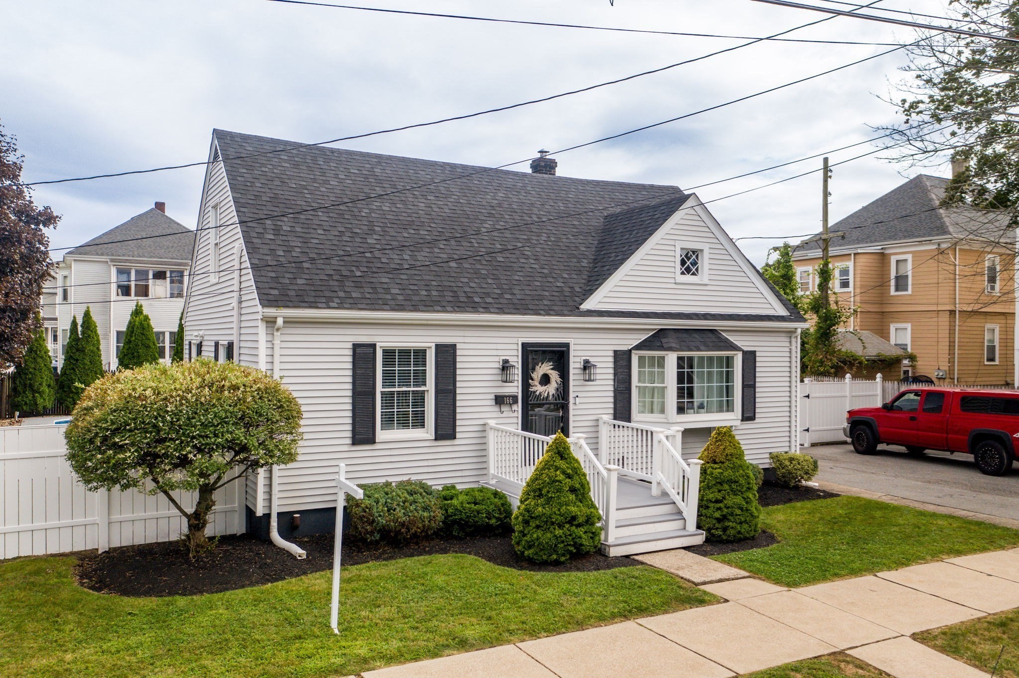 166 Charles St, New Bedford, MA 02744