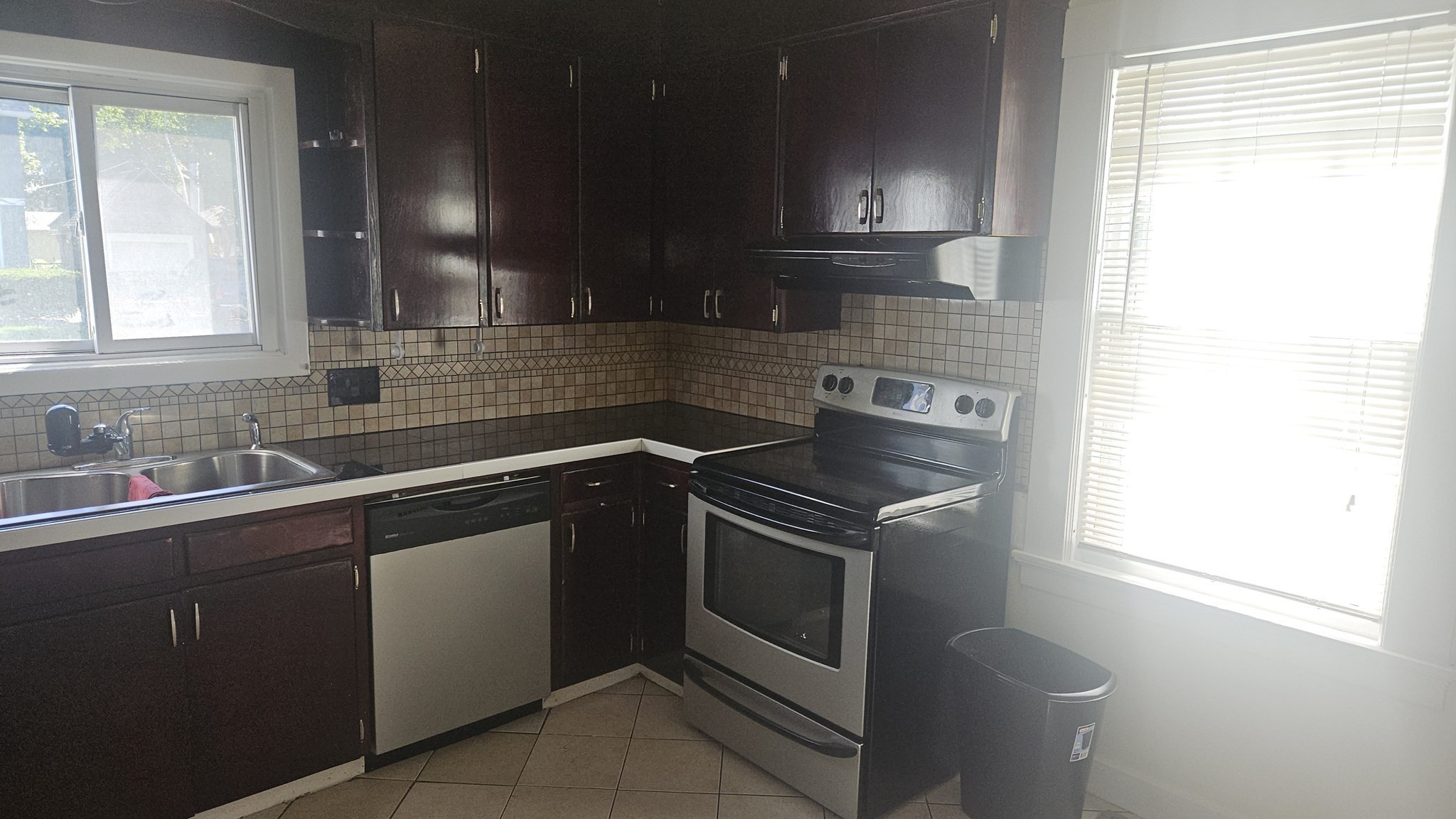 6 Eton Street, Springfield, MA 01108 - Image 11