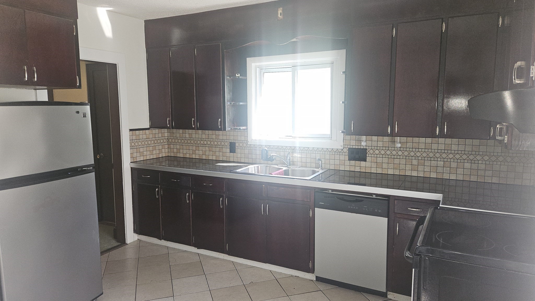 6 Eton Street, Springfield, MA 01108 - Image 10