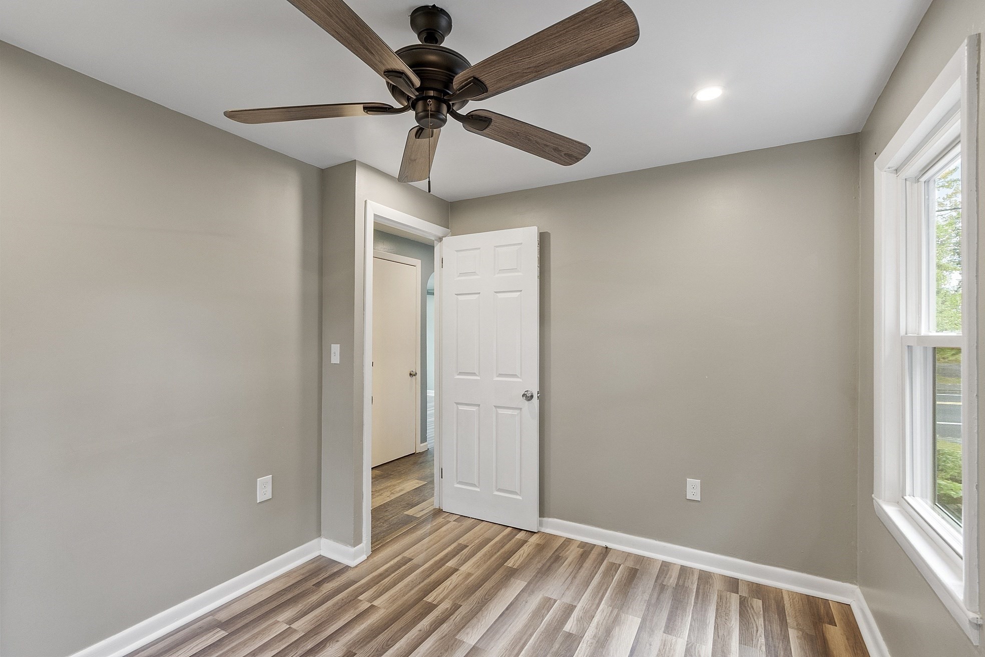 257 Spruce St, Leominster, MA 01453 - Image 12