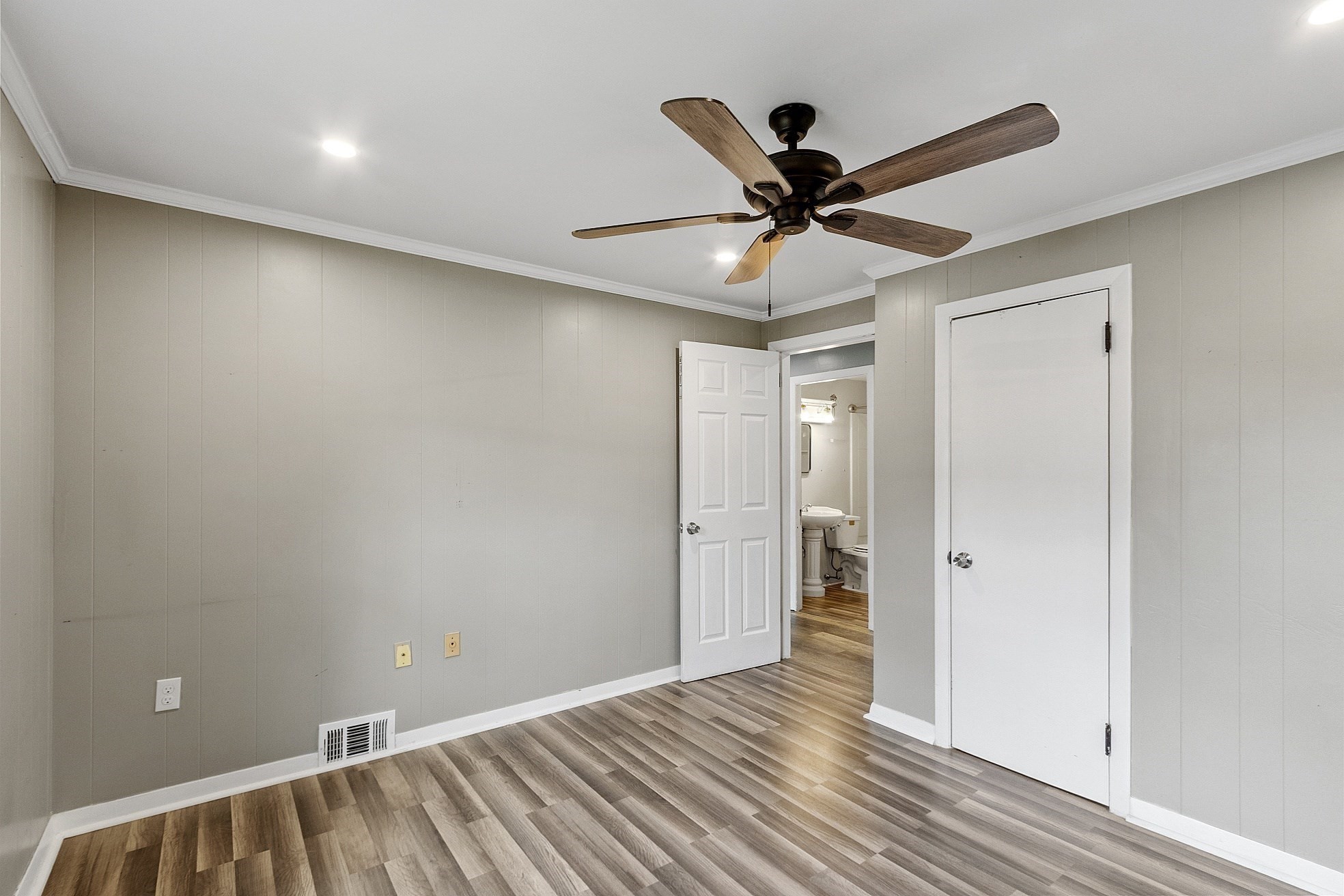 257 Spruce St, Leominster, MA 01453 - Image 14