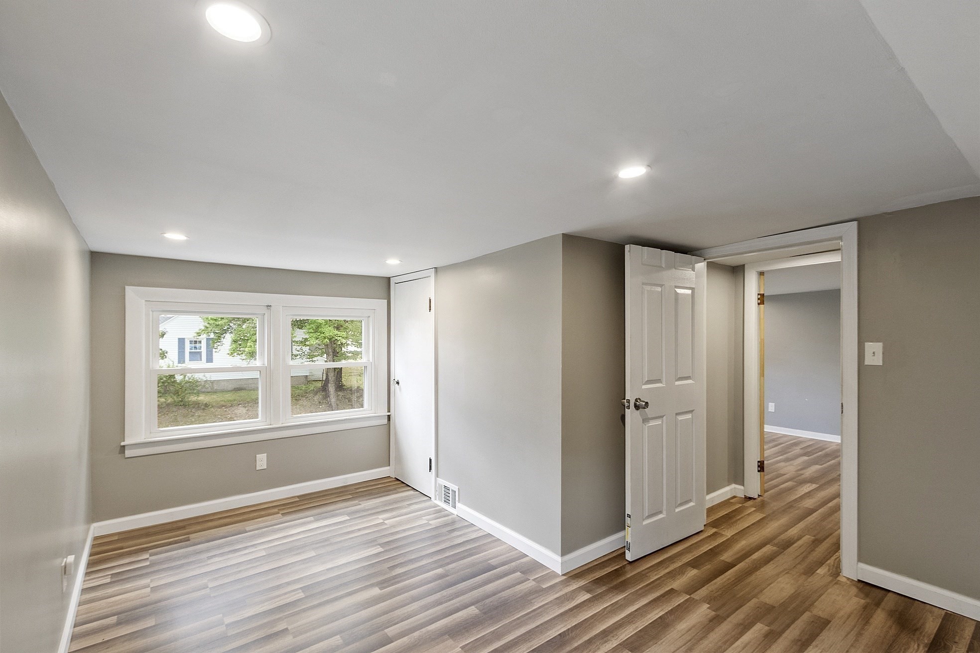 257 Spruce St, Leominster, MA 01453 - Image 23