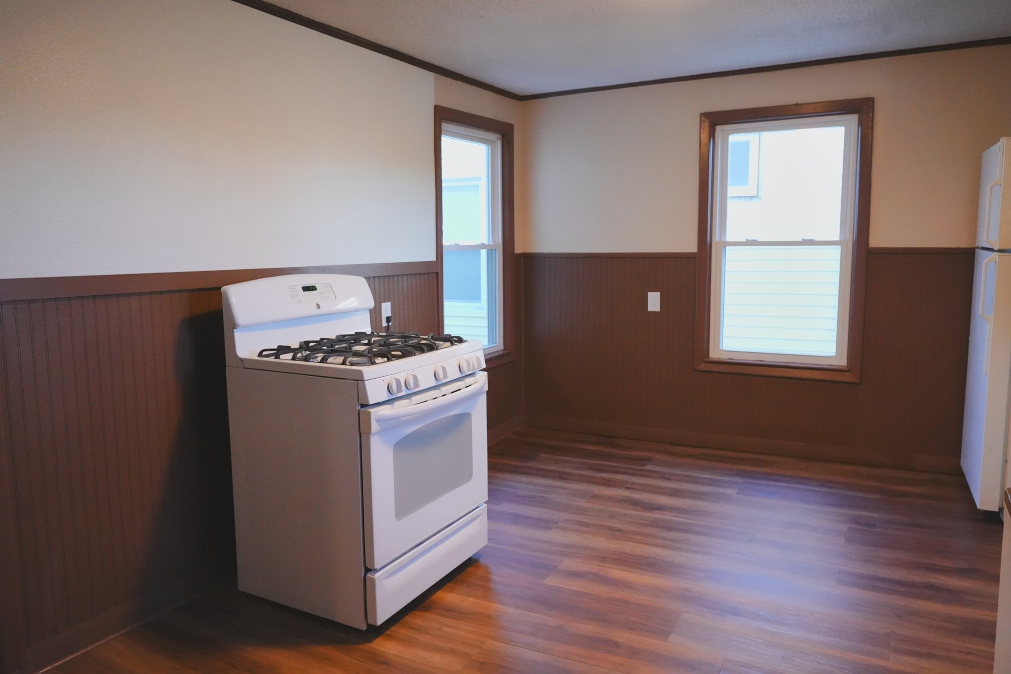 10 Clinton Ave, Lowell, MA 01854 - Image 21