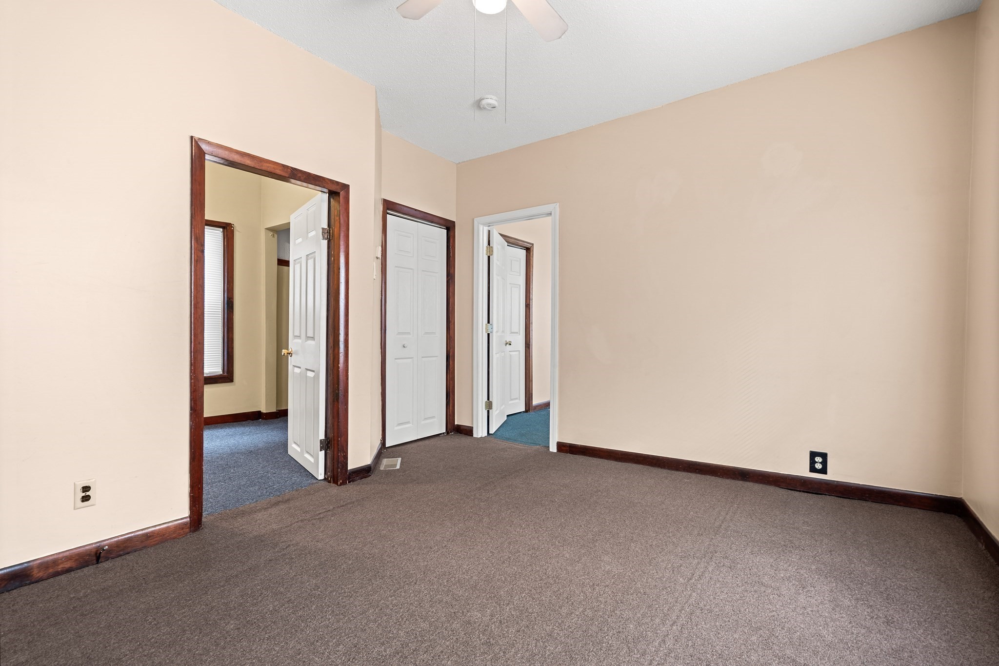 10 Clinton Ave, Lowell, MA 01854 - Image 9