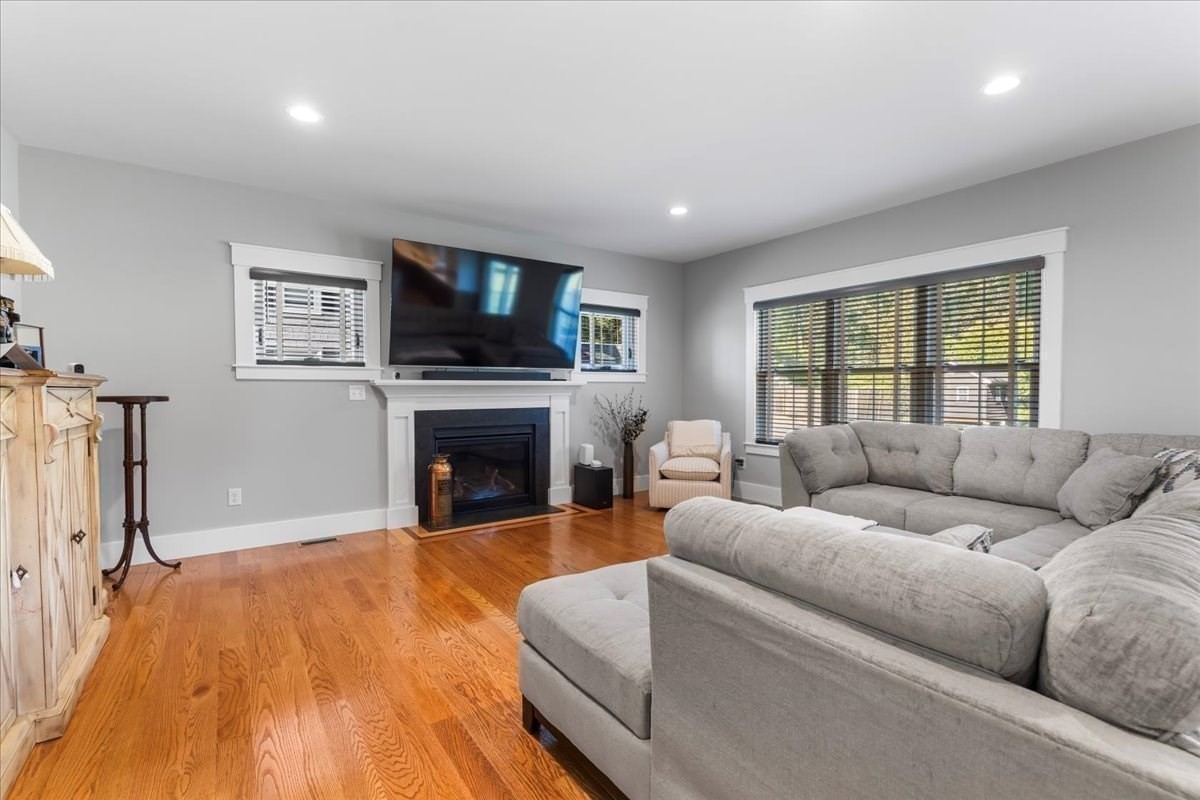 297 Pine Street, Dedham, MA 02026 - Image 12