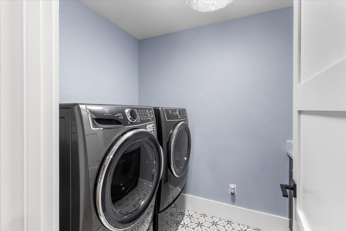 297 Pine Street, Dedham, MA 02026 - Image 23