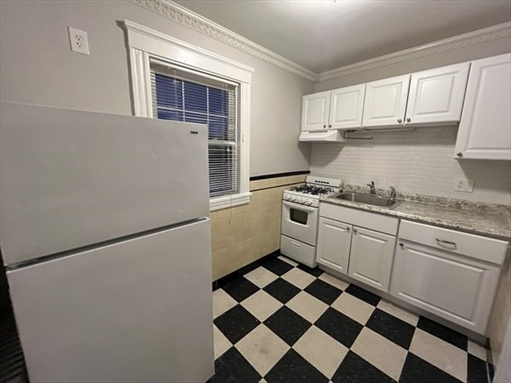 99 Franklin st, Apt 2