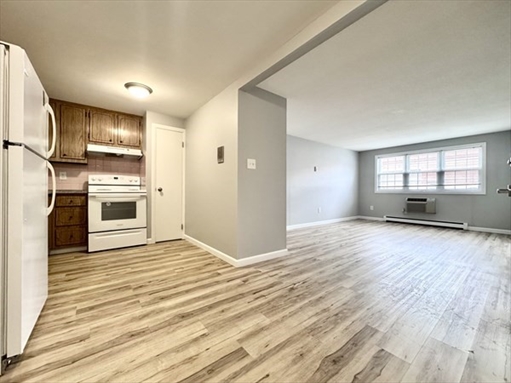 11 Old Colony Ln, Apt 4