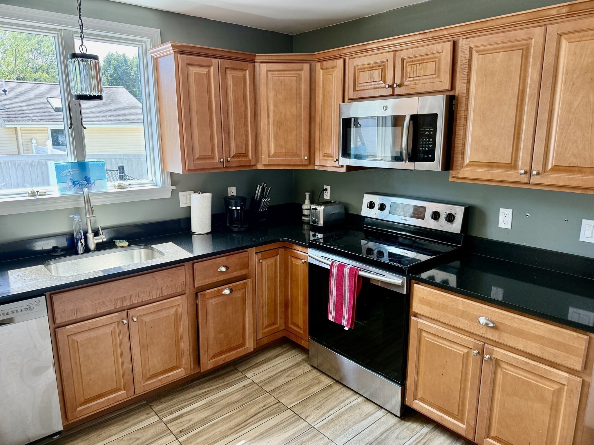 106 Baldwin Ave, Framingham, MA 01701 - Image 11