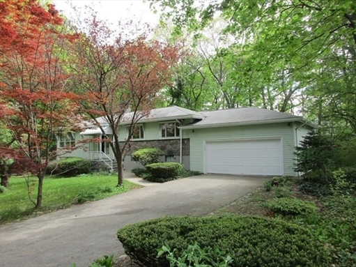 178 Beethoven Ave., Apt -