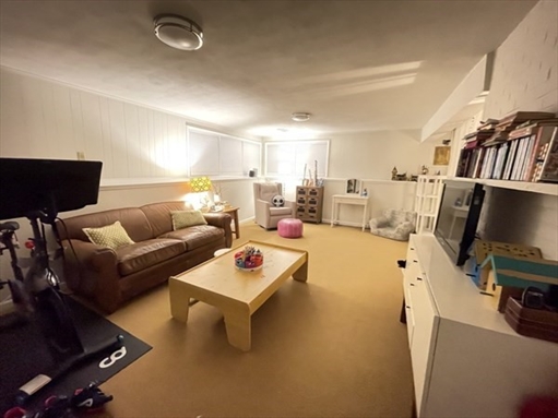 178 Beethoven Ave., Apt -