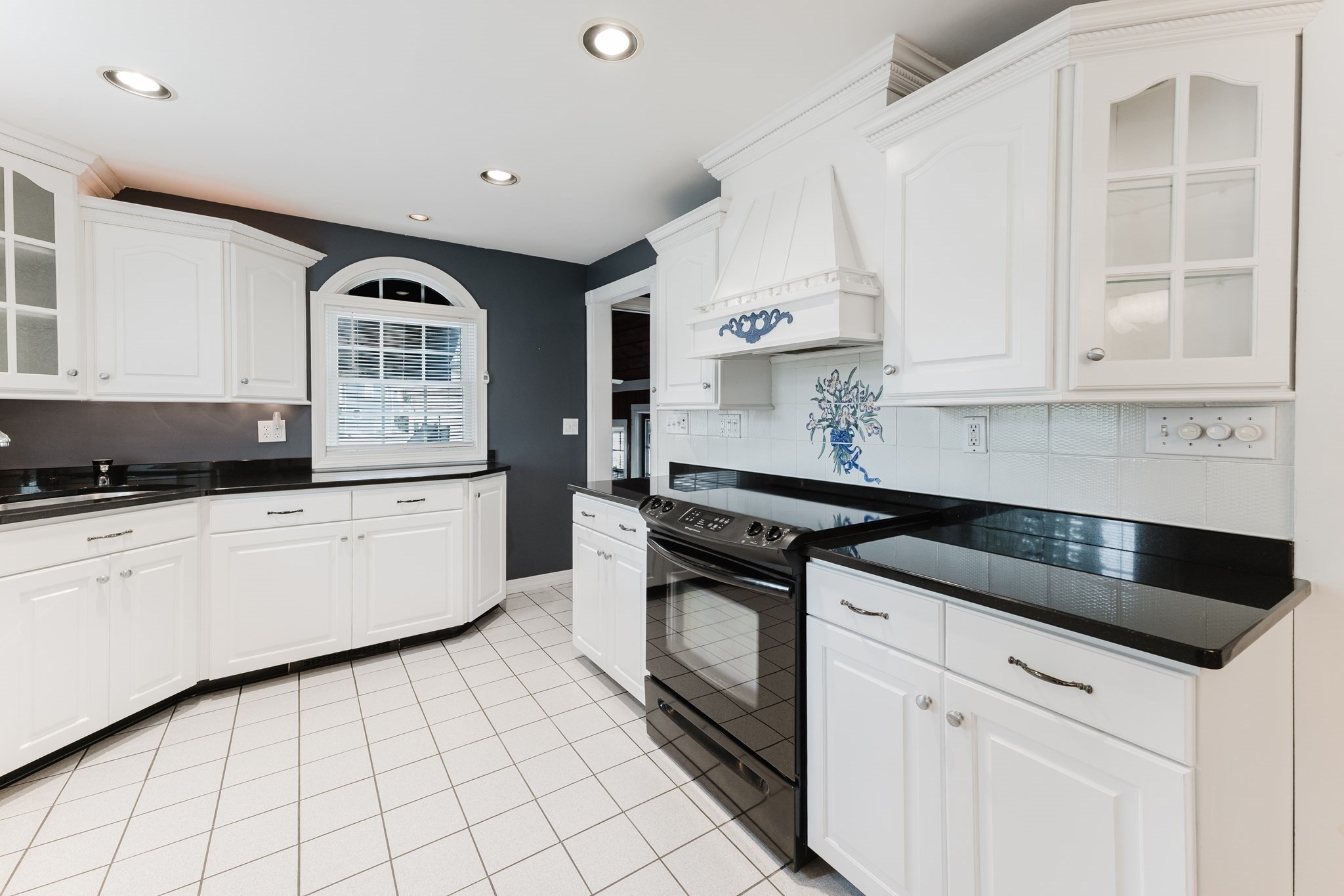 461 Reed Rd, Dartmouth, MA 02747 - Image 3