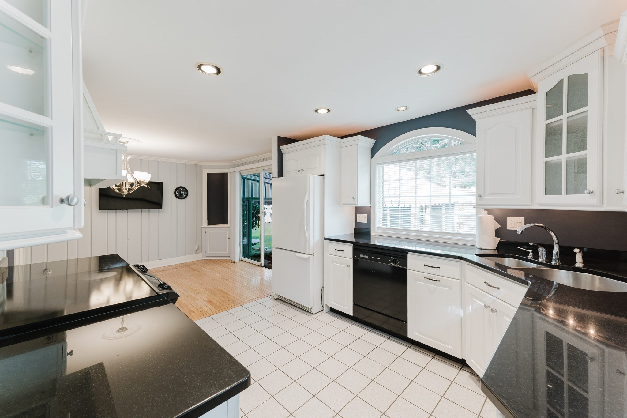 461 Reed Rd, Dartmouth, MA 02747 - Image 4