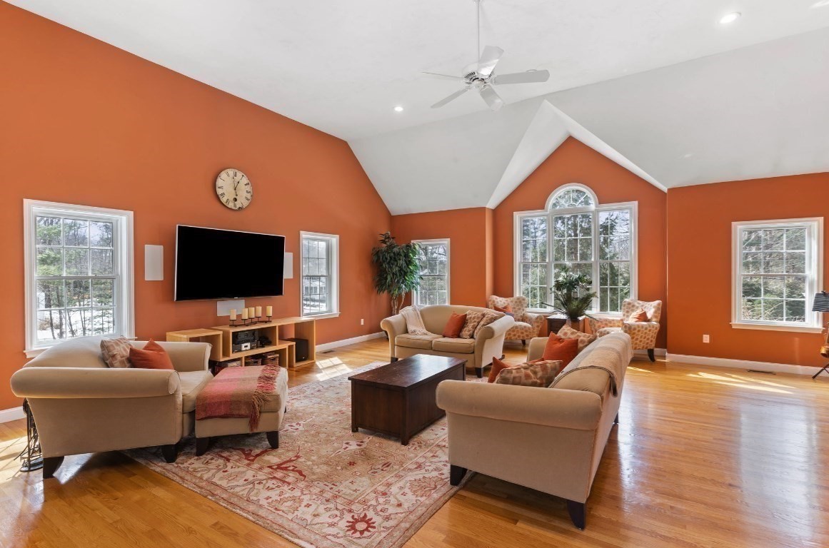 12 Springs Rd, Billerica, MA 01821 - Image 11