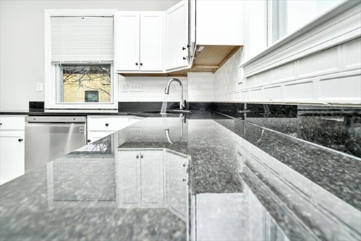 109 Walnut St, Apt 5