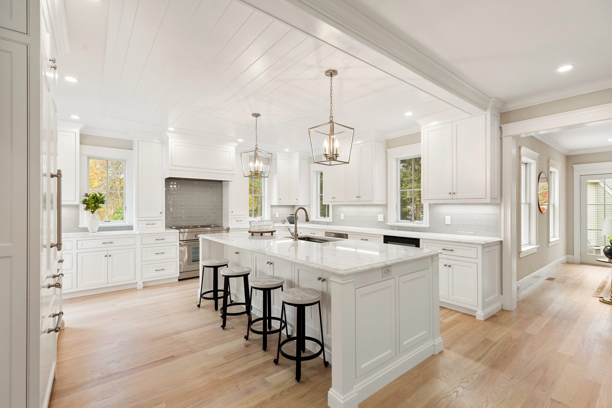 6 Revolutionary Road, Lexington, MA 02421