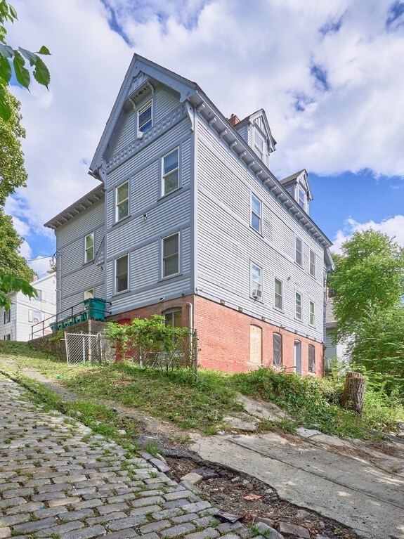 34 Garnet St, Fitchburg, MA 01420 - Image 33