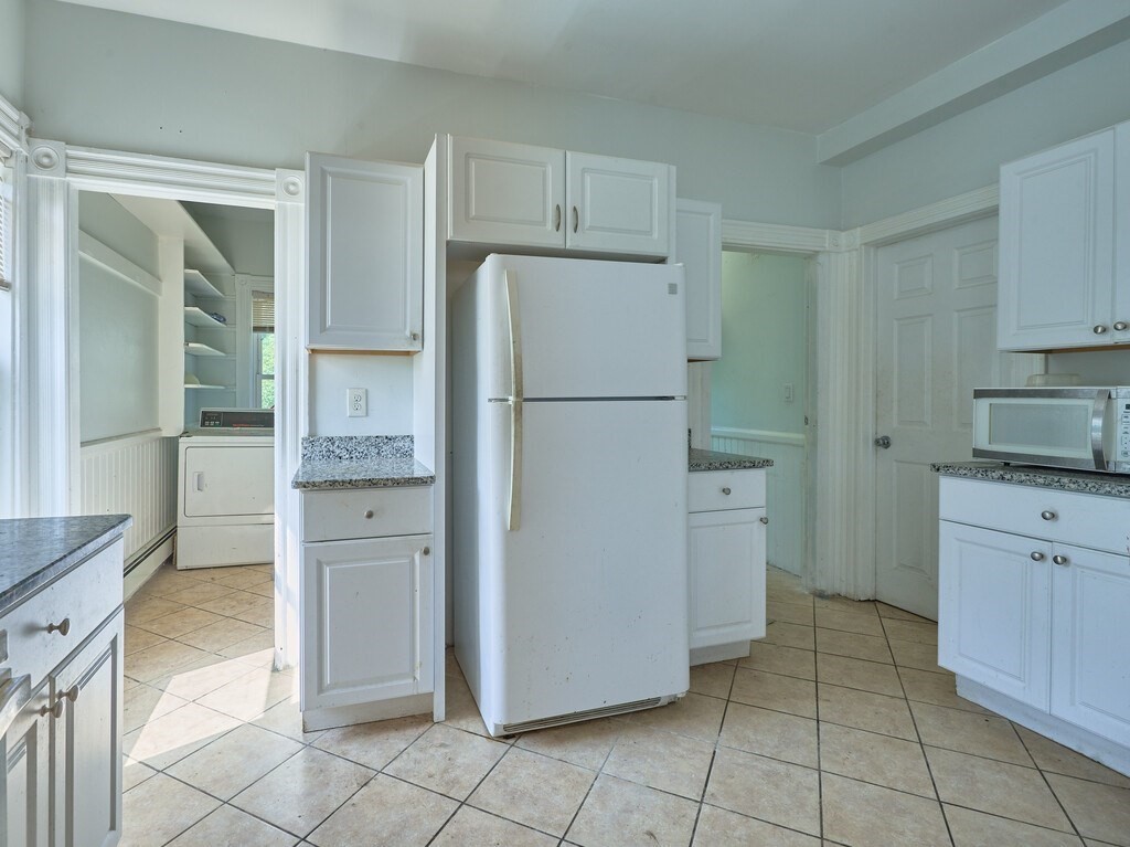 34 Garnet St, Fitchburg, MA 01420 - Image 9