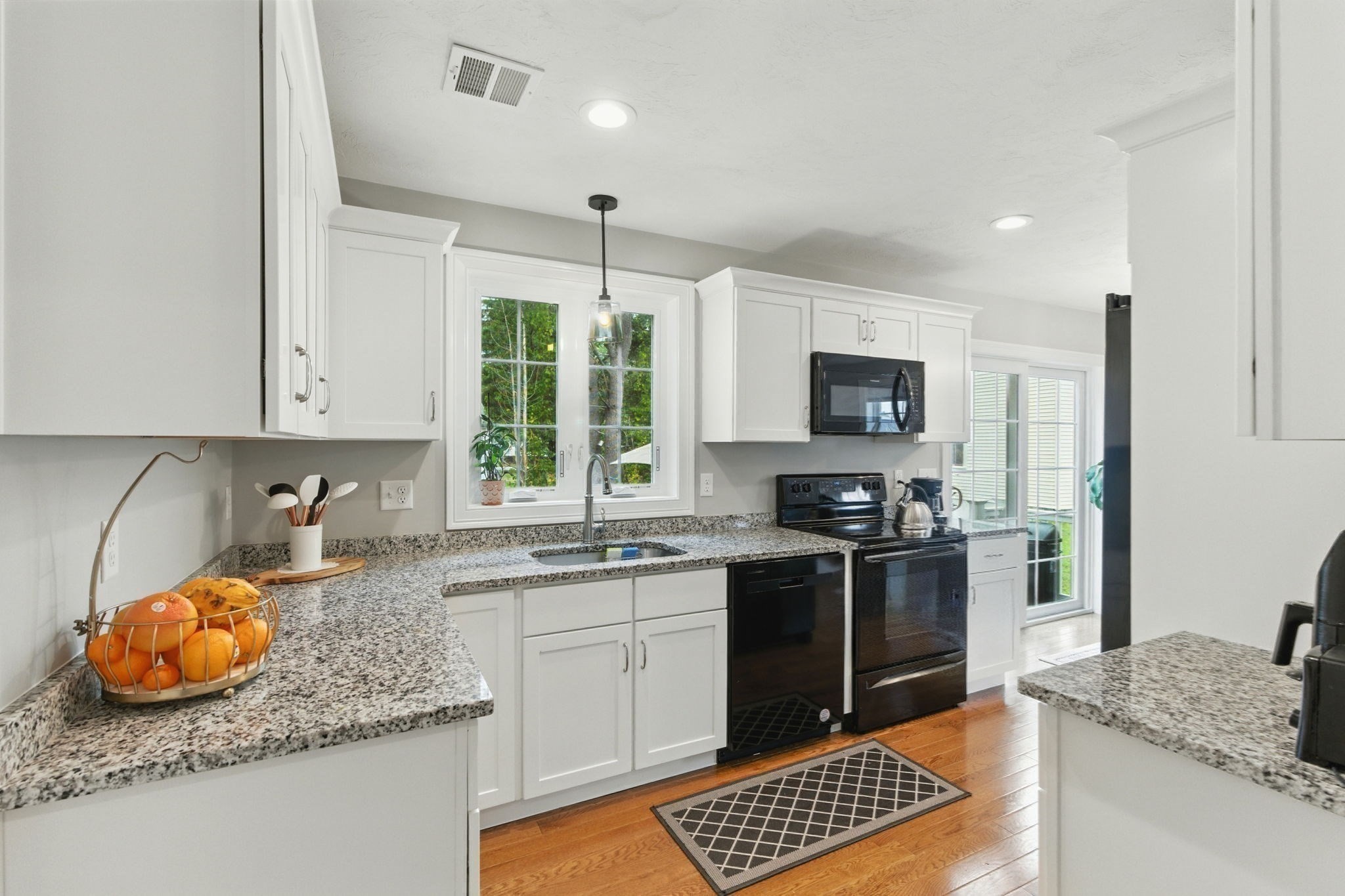 4 Lawton St Unit A, Taunton, MA 02780