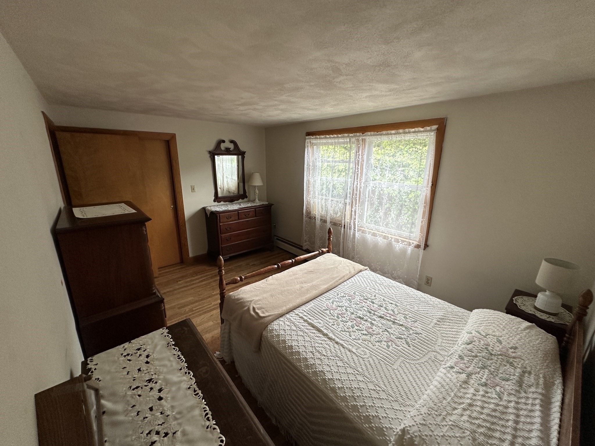 39 Woodbury St, Beverly, MA 01915 - Image 13