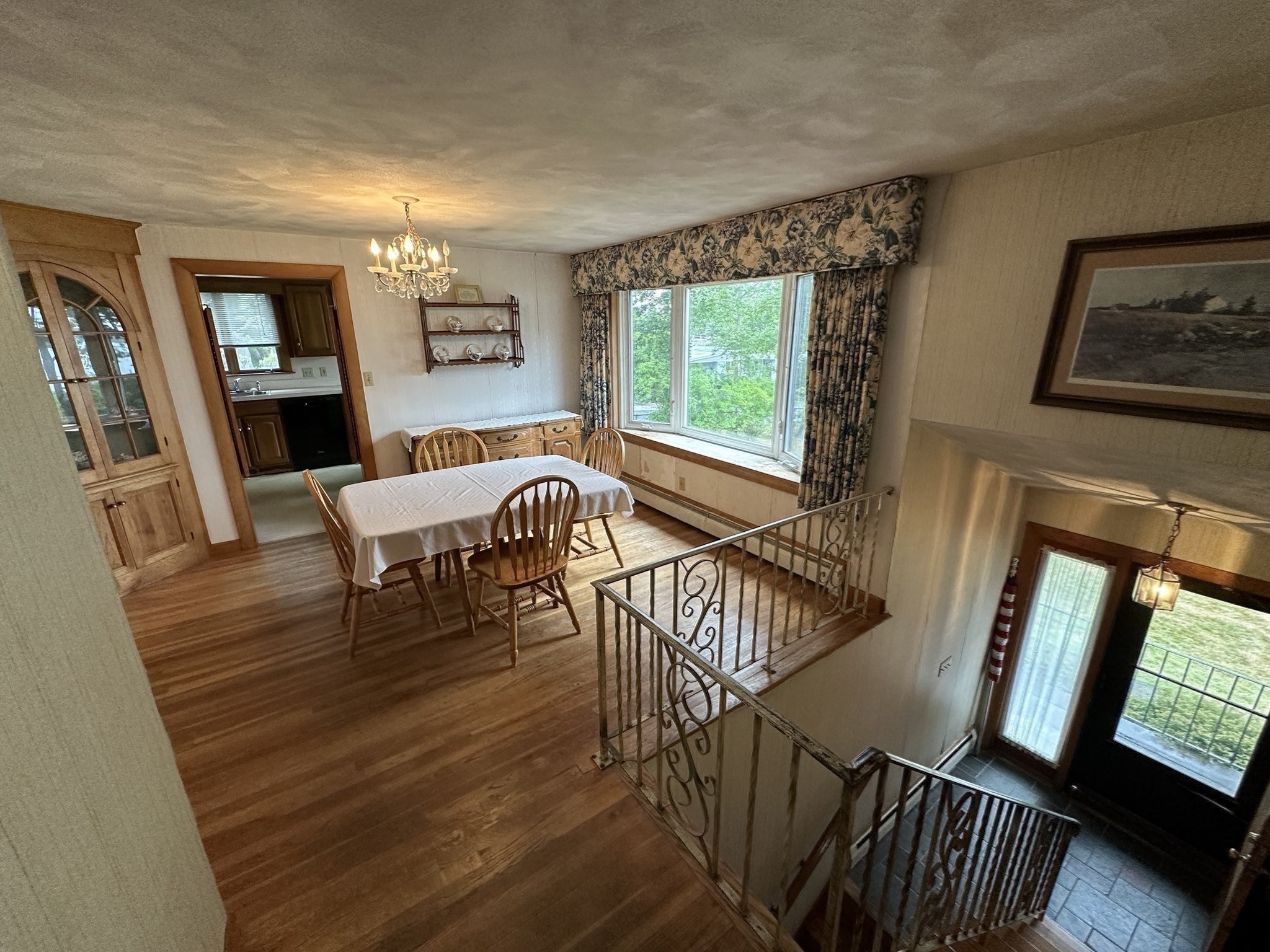 39 Woodbury St, Beverly, MA 01915 - Image 3