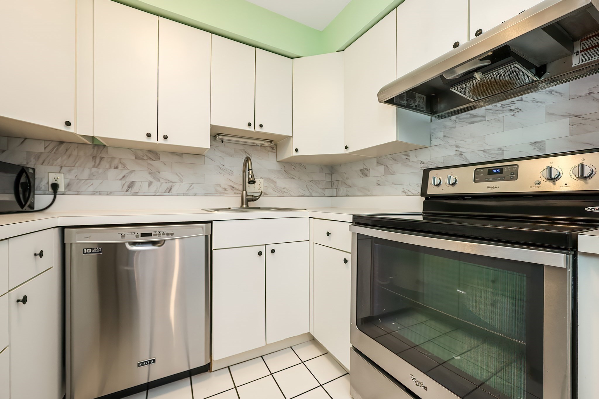 9 Royal Crest Dr Unit 12, Randolph, MA 02368 - Image 13