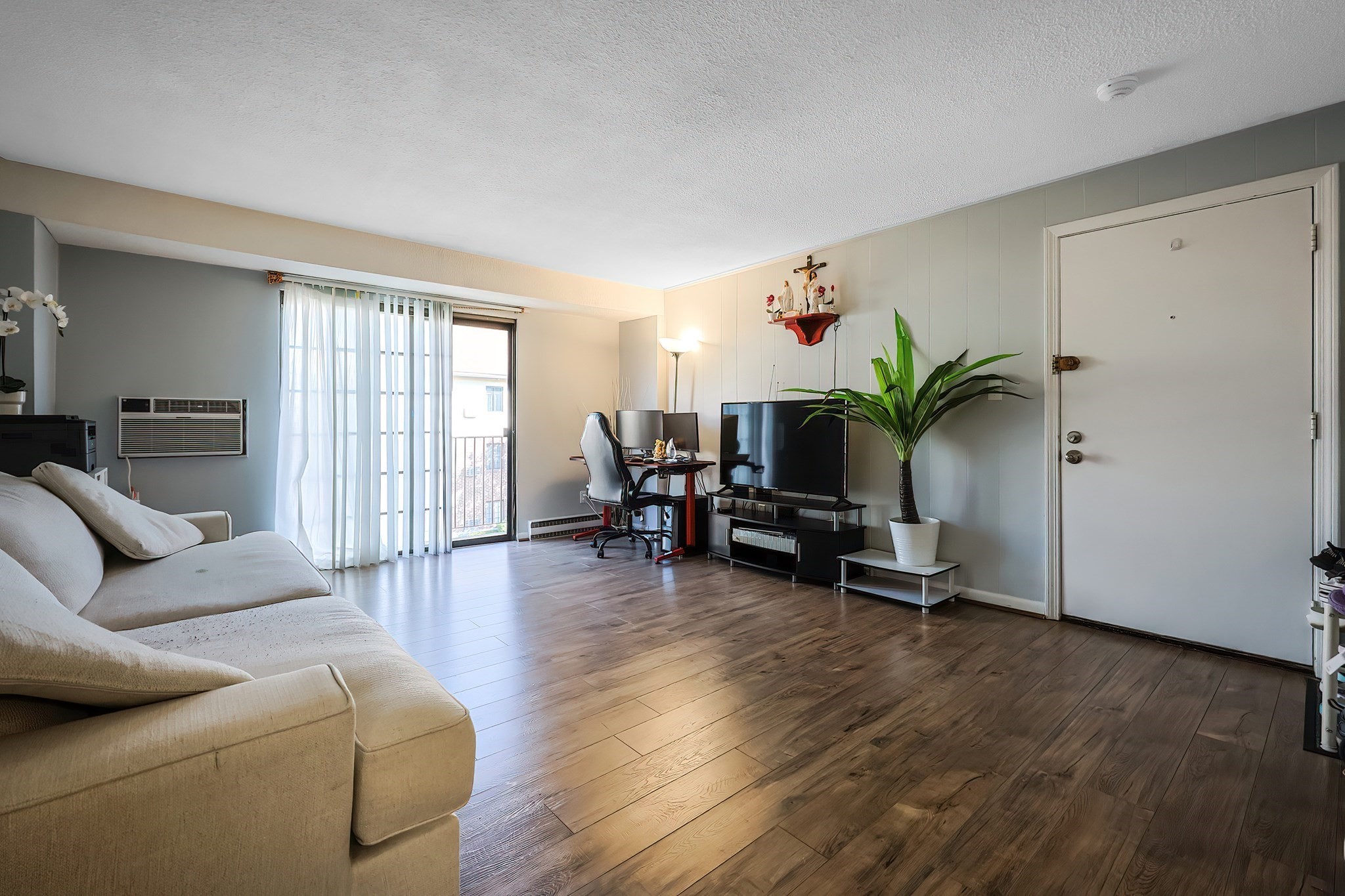 9 Royal Crest Dr Unit 12, Randolph, MA 02368 - Image 5