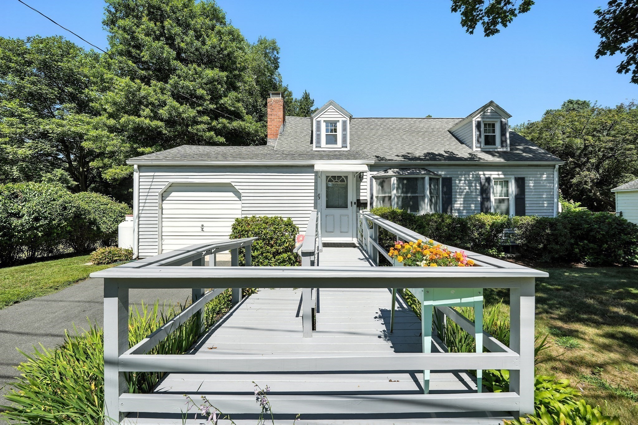 85 Fairview St, South Hadley, MA 01075