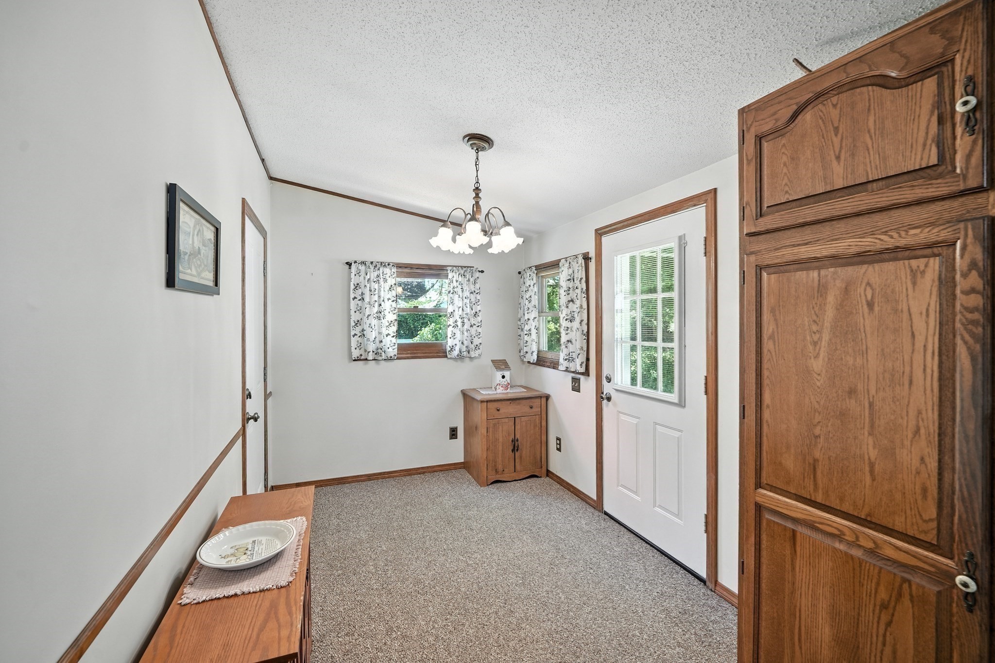 85 Fairview St, South Hadley, MA 01075 - Image 11