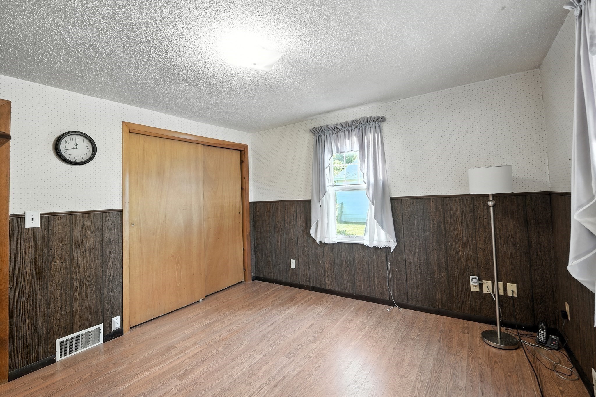 85 Fairview St, South Hadley, MA 01075 - Image 19