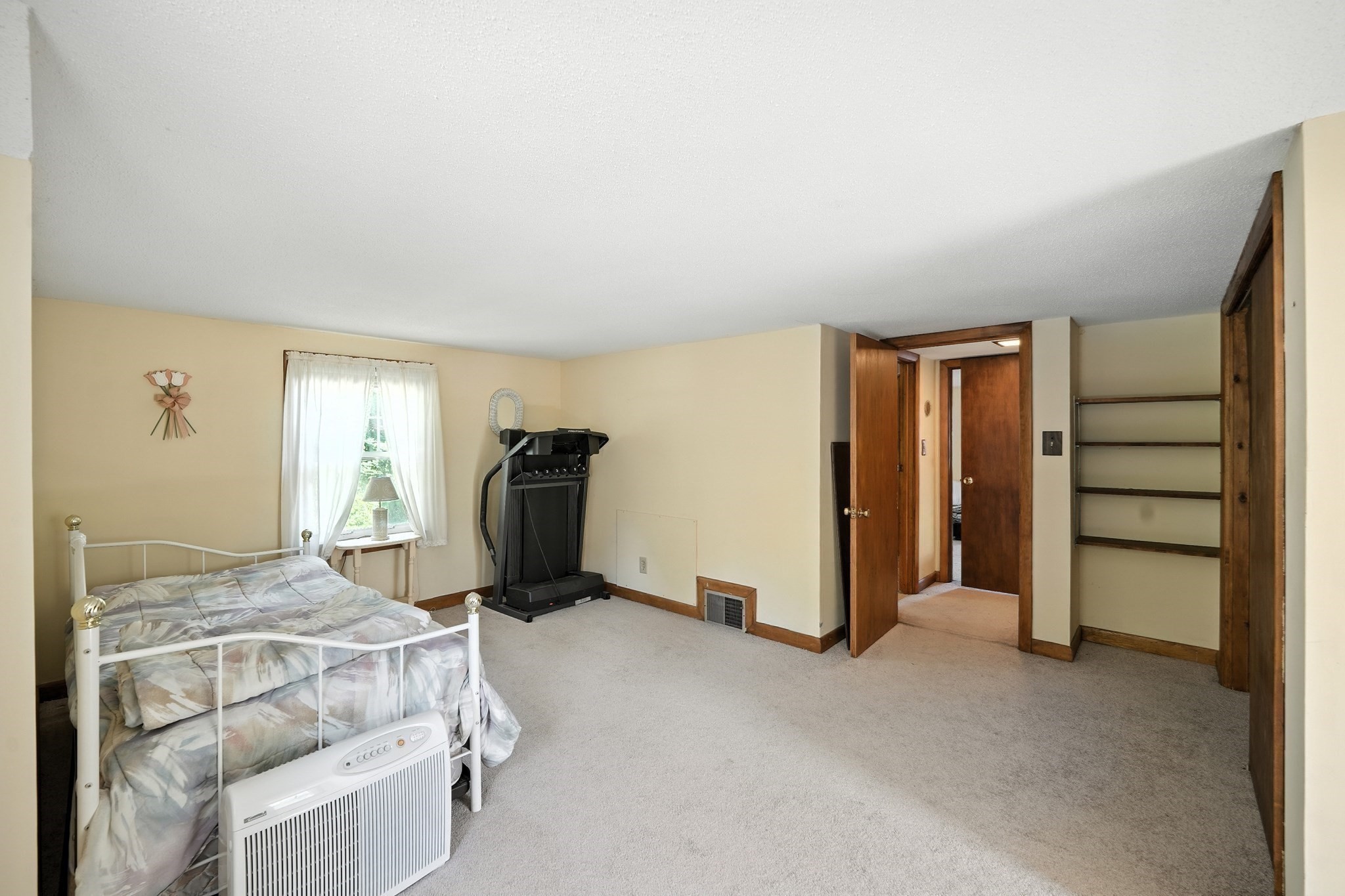 85 Fairview St, South Hadley, MA 01075 - Image 20