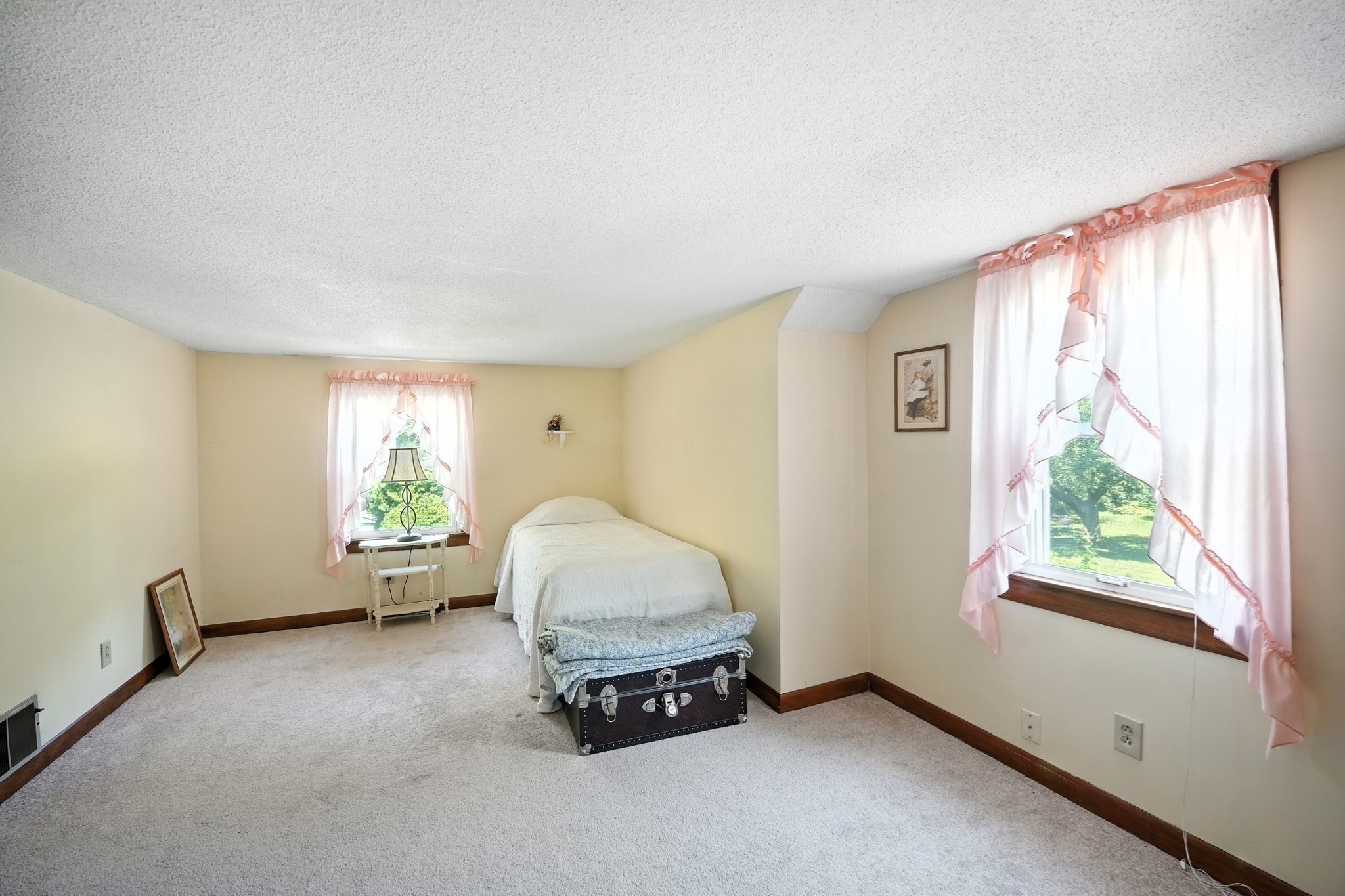 85 Fairview St, South Hadley, MA 01075 - Image 25
