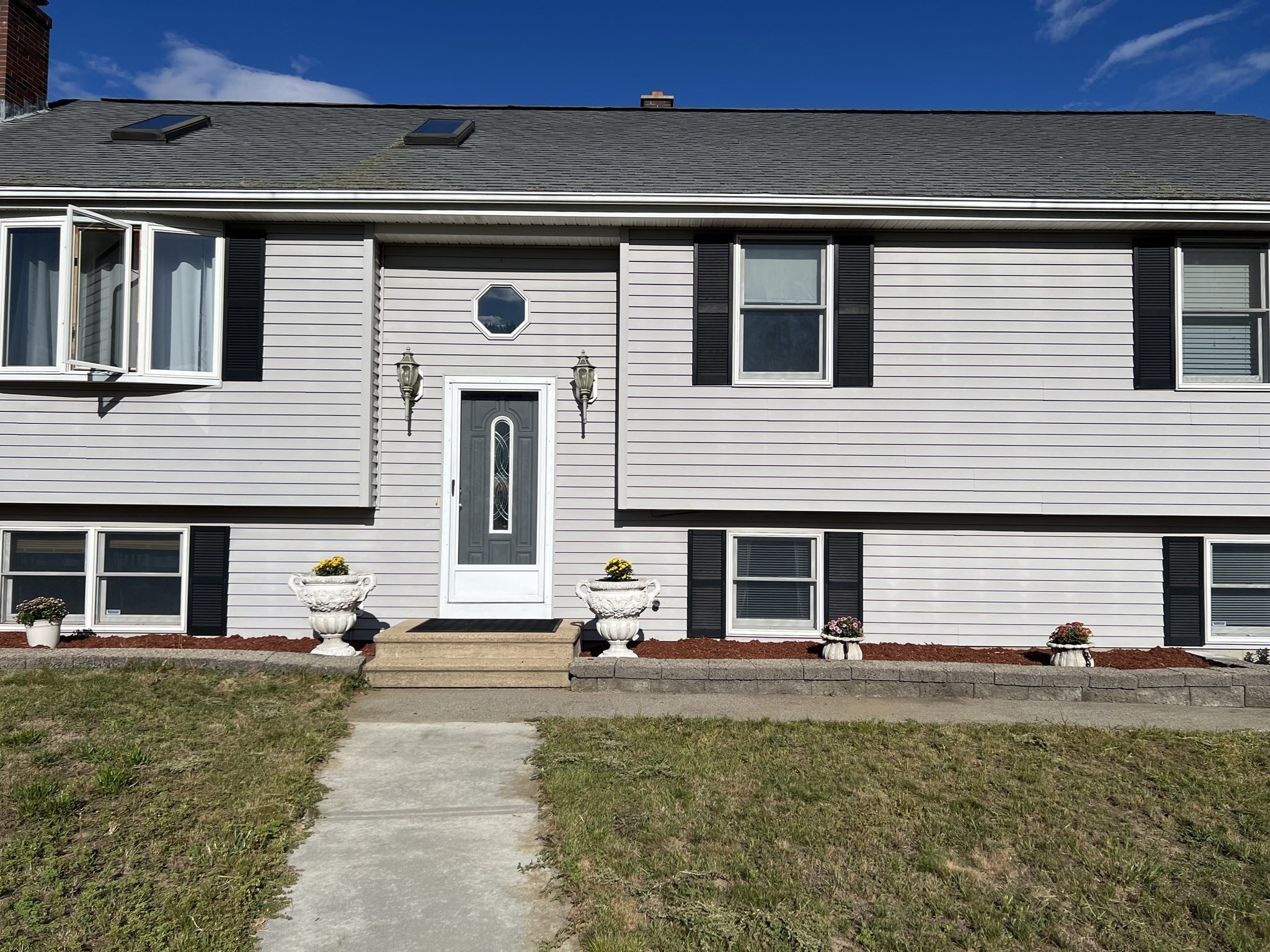 381 Oxford No, Auburn, MA 01501 - Image 2