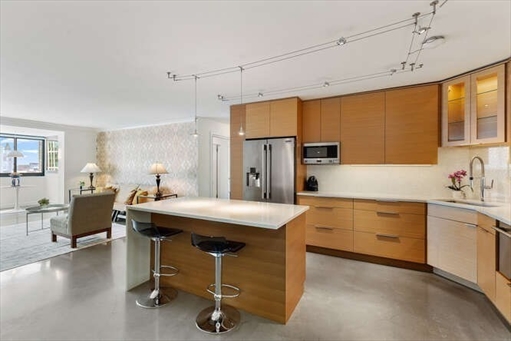 8 Whittier, Apt 21E