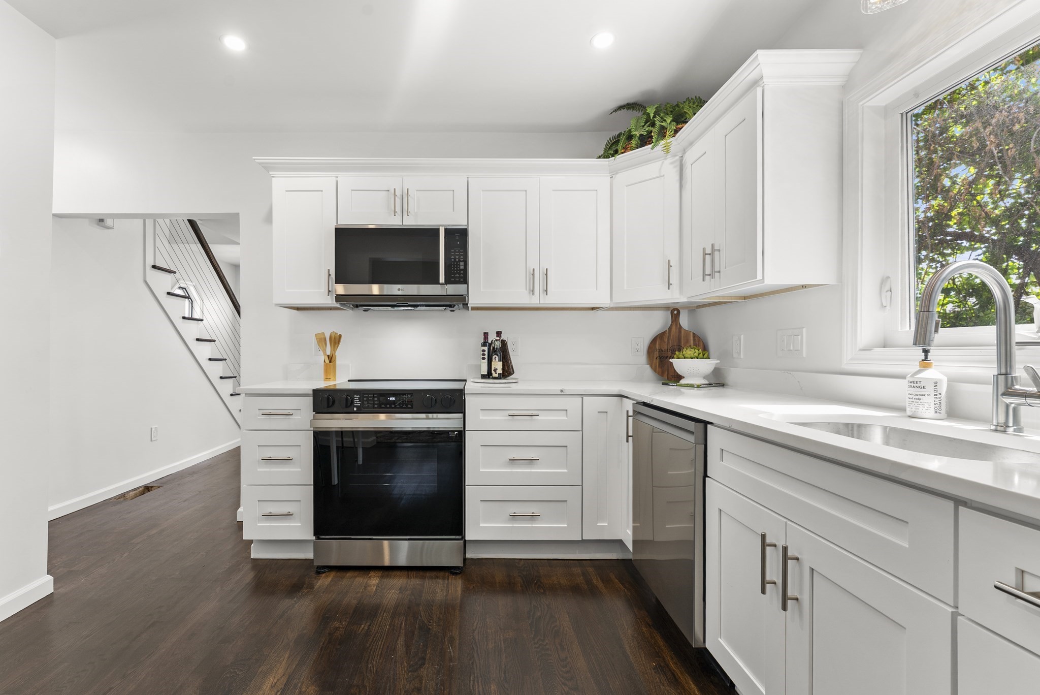 7 Sawyer Crt, Malden, MA 02148 - Image 20