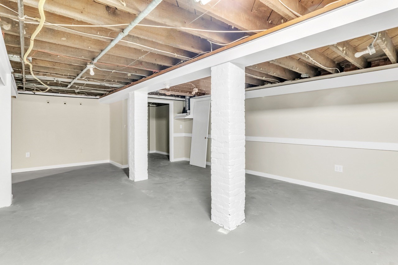 939 E Columbus Ave, Springfield, MA 01105 - Image 11