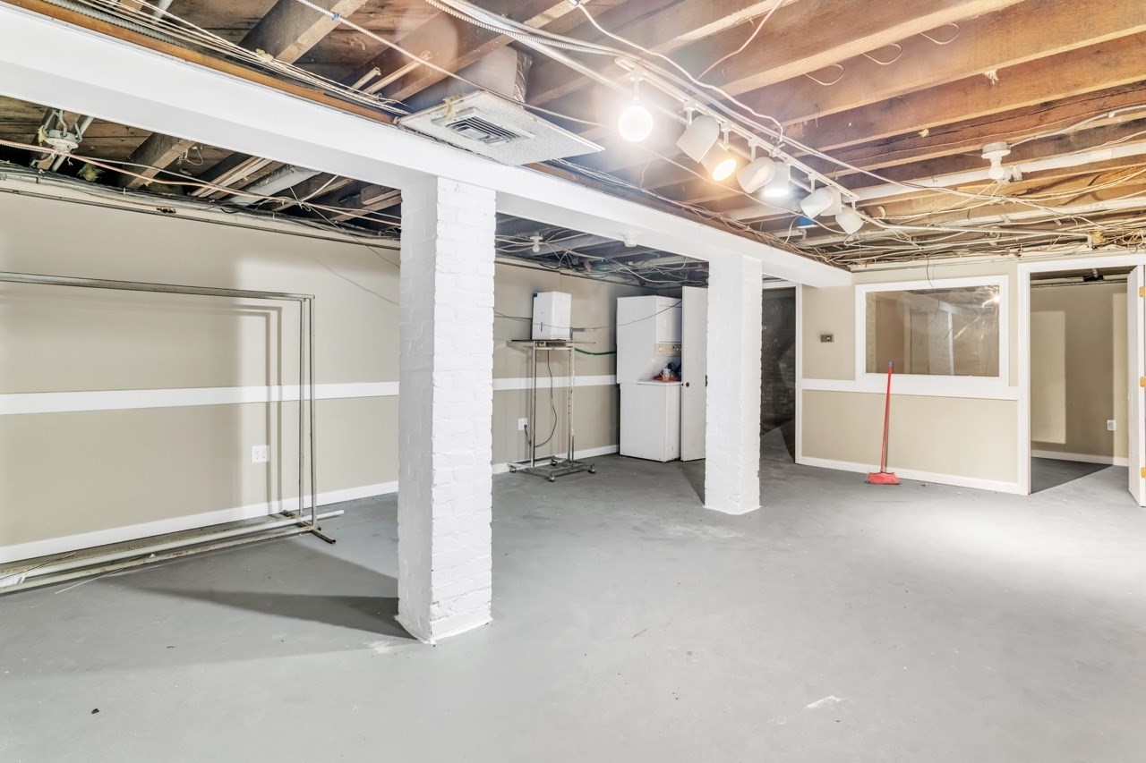 939 E Columbus Ave, Springfield, MA 01105 - Image 12