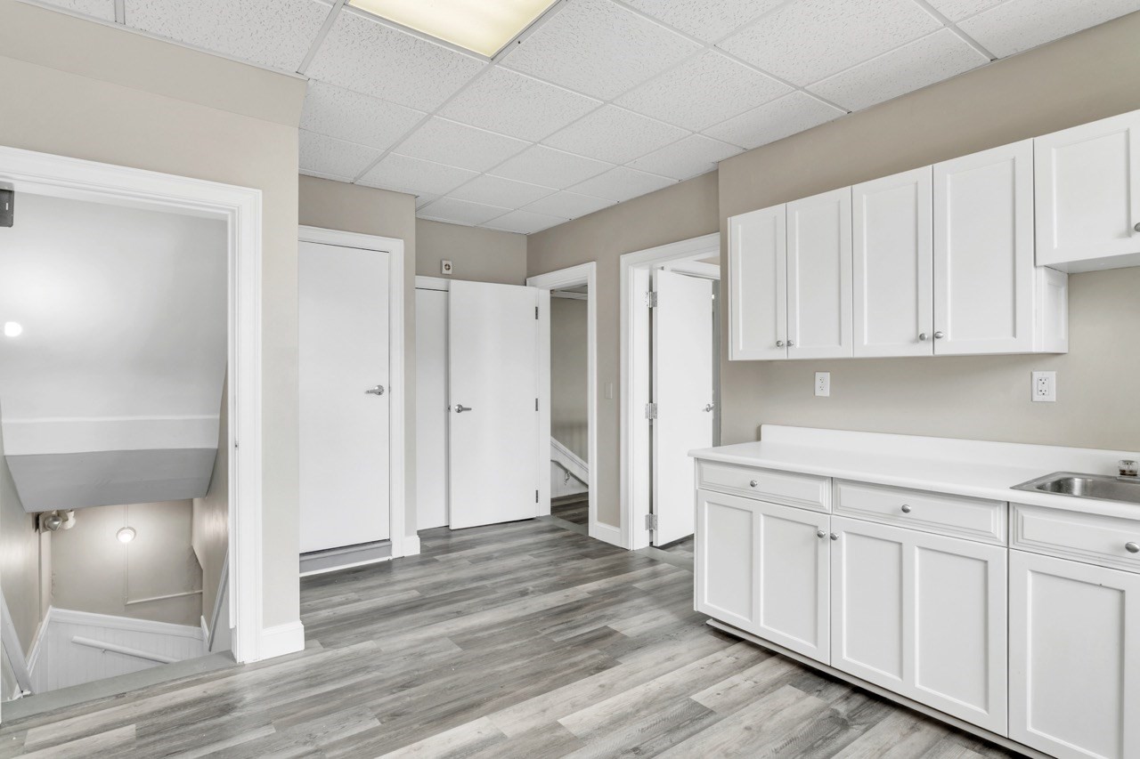 939 E Columbus Ave, Springfield, MA 01105 - Image 4