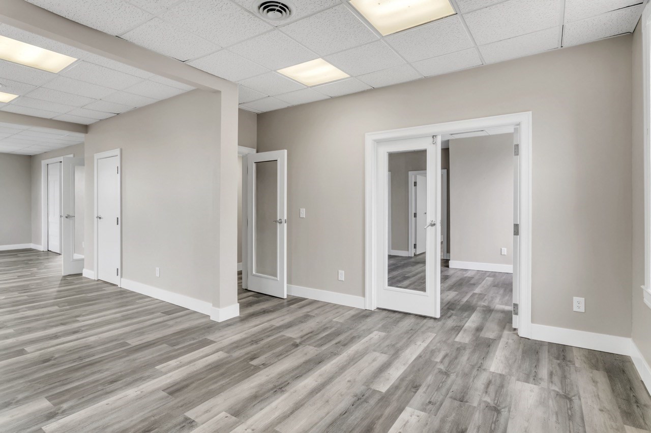 939 E Columbus Ave, Springfield, MA 01105 - Image 9