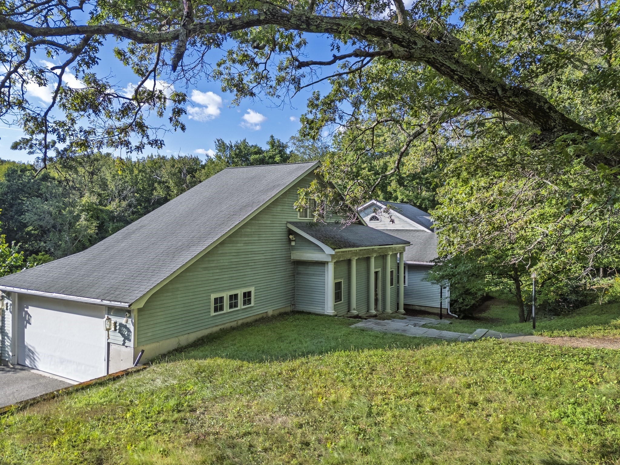 426 Conant Rd., Weston, MA 02493