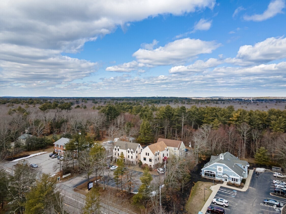 269 Hanover St Unit 1, Hanover, MA 02339 - Image 3