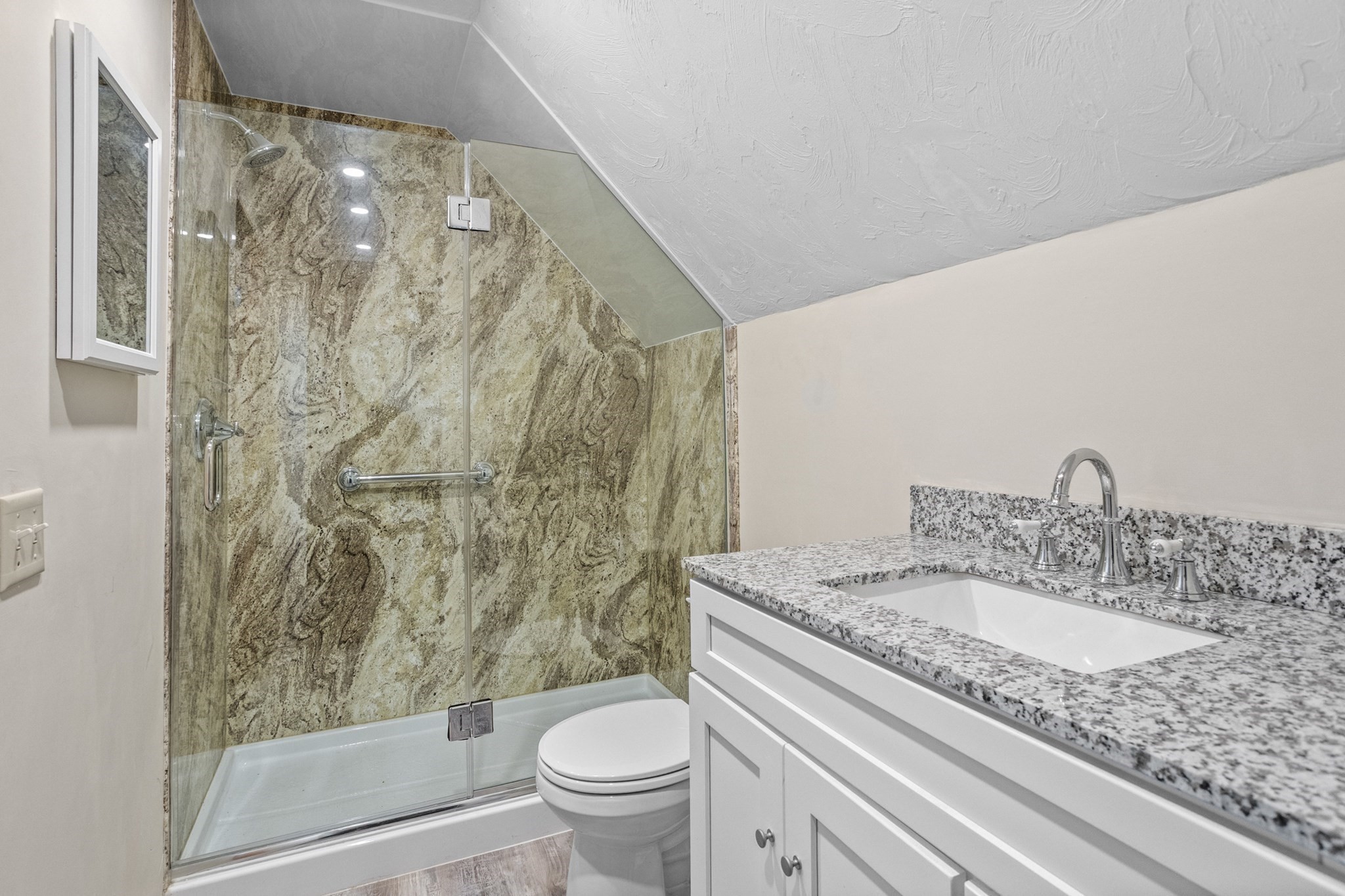 871 Pleasant St, Leominster, MA 01453 - Image 33